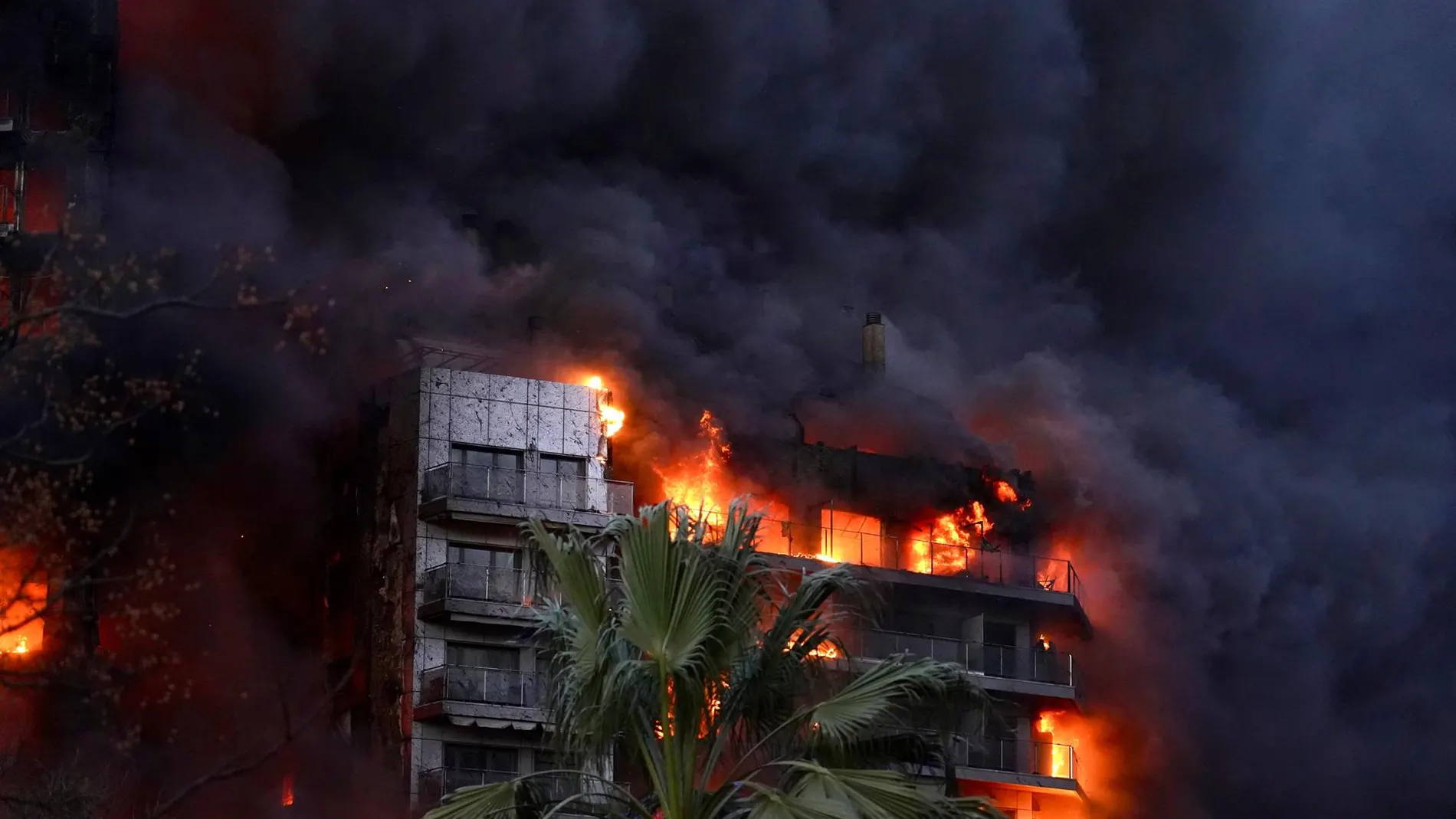 La Audiencia confirma el archivo provisional de la causa por el incendio de Campanar, en Valencia