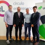 De izquierda a derecha, Julio César Álvare;, José María Fernández;  Ángel González, gerente de CEL; y Manuel Rubio, director territorial de Unicaja en Castilla y León