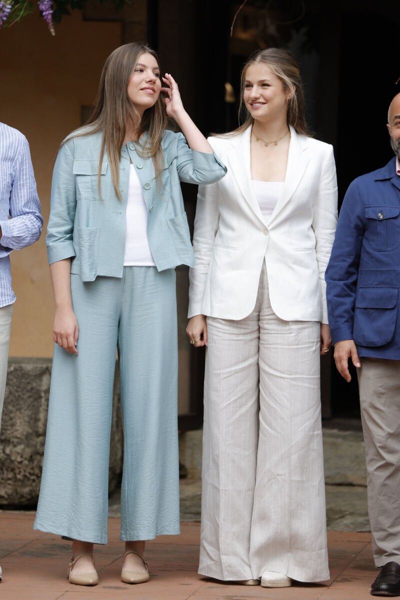 Los looks de las hermanas en Girona.