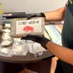 Sucesos.- Cinco detenidos y dos encarcelados al caer una red de tráfico de cocaína y blanqueo en Castro (Cantabria)