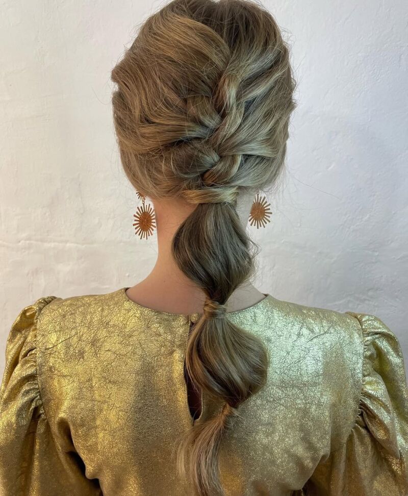 Bubble ponytail con trenza