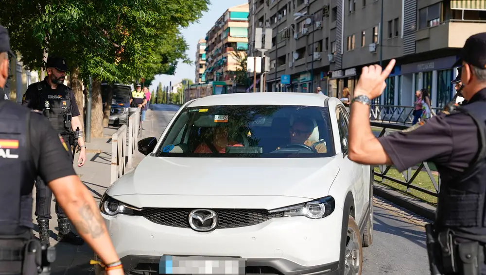 Amplio dispositivo policial en los juzgados de Granada para la entrega del hijo menor de Rivas al padre