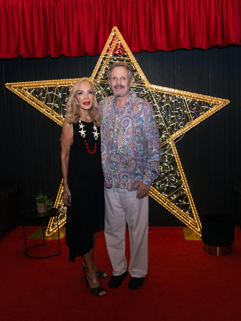 Carmen Lomana junto a Miguel Bosé.