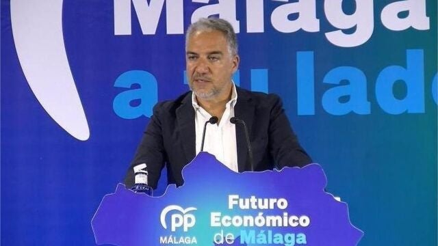 Bendodo dice que Gobierno "se ha quedado sin gasolina" y "está parado" y Sánchez ha sustituido "gestión por ideología"