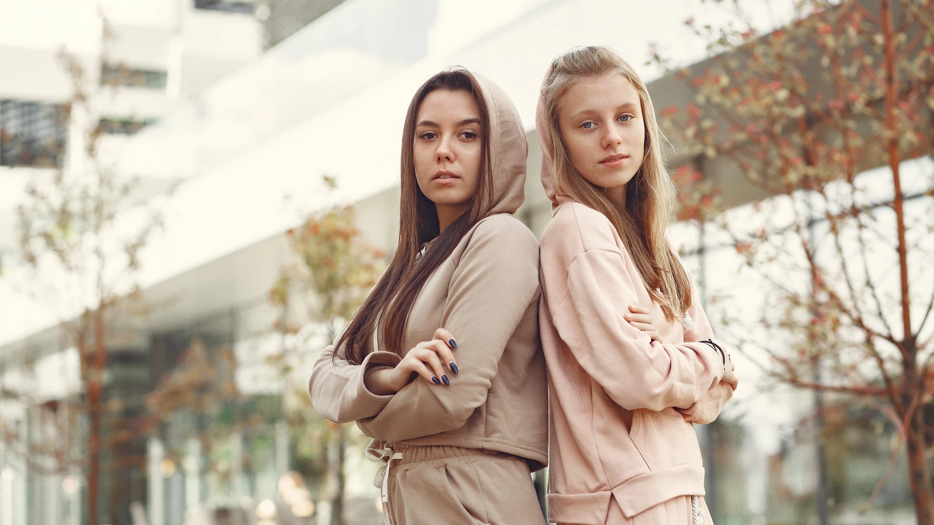Mujeres con chaqueta