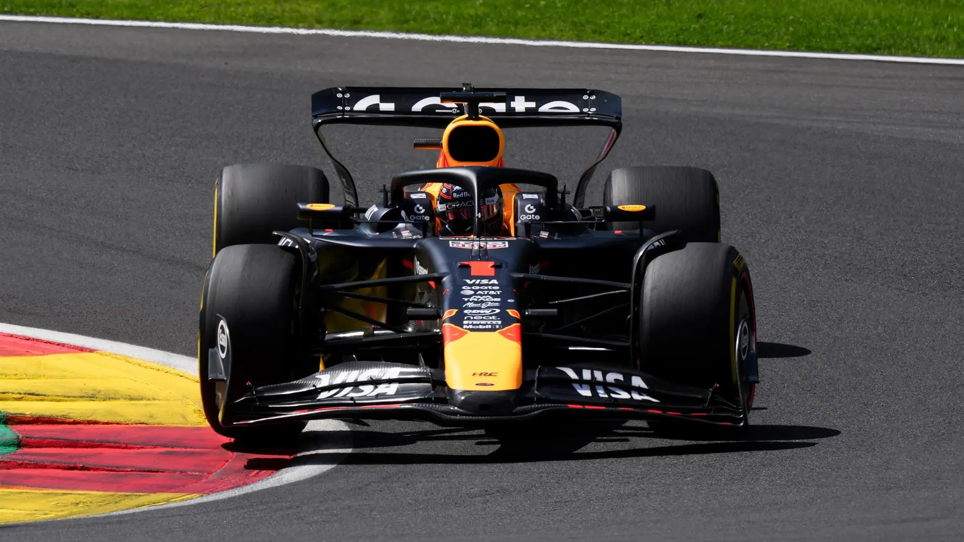 Fórmula 1/GP Bélgica.- Verstappen resiste a los McLaren y se lleva la esprint en Spa
