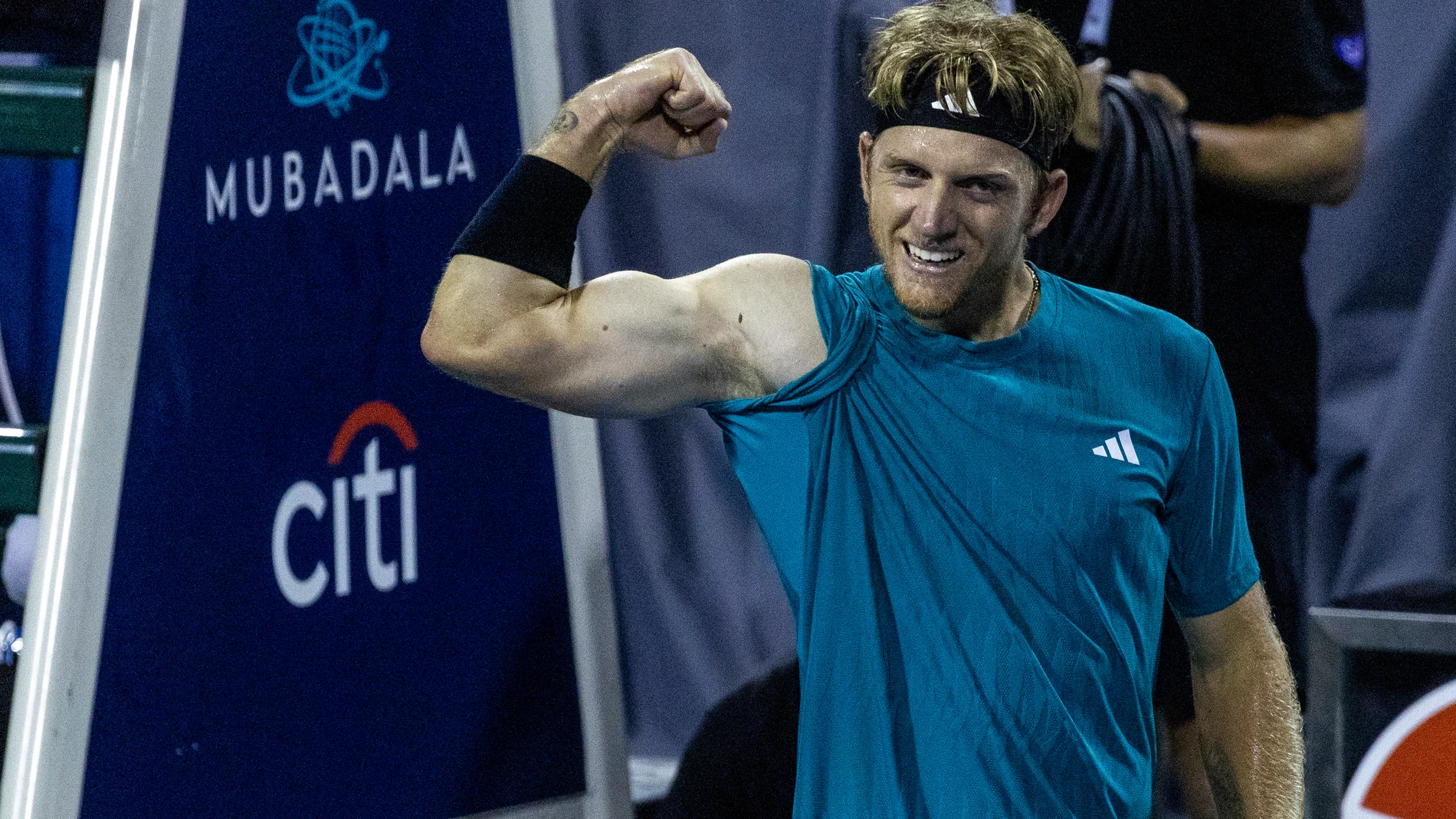 WASHINGTON (United States), 26/07/2025.- Alejandro Davidovich Fokina of Spain celebrates winning his quarter final match against Taylor Fritz of the USA during the Mubadala DC Citi Open at the William H.G. FitzGerald Tennis Center in Washington, DC, USA, 25 July 2025. (Tenis, España) EFE/EPA/SHAWN THEW
