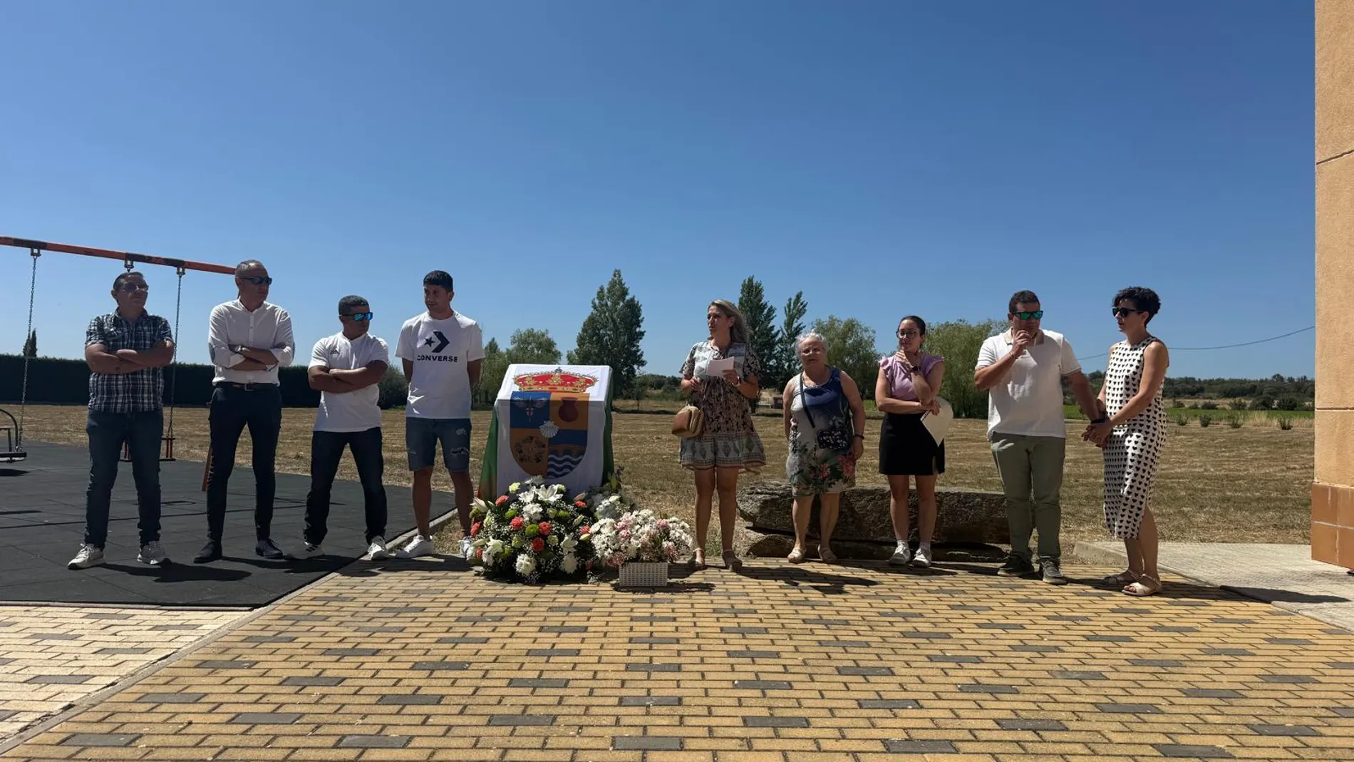 Calzadilla de Tera rinde homenaje al pequeño Álvaro Fernández Lara con la inauguración de un parque infantil que llevará su nombre