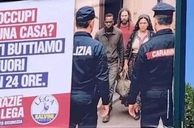 Imagen de uno de los carteles retirados