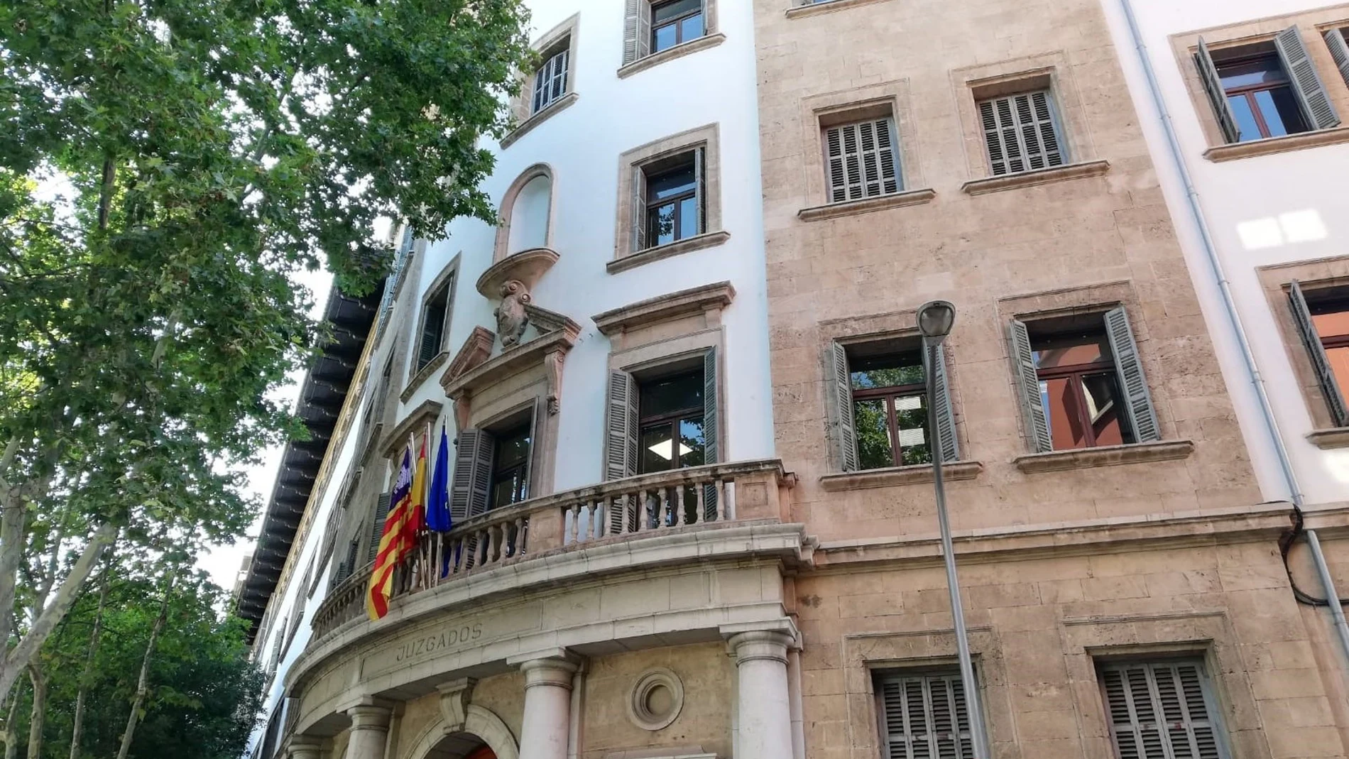 Sucesos.- Libertad para dos caseros en Palma y un empleado de una empresa de desokupación por echar a un inquilino