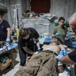 Frontline aid for Ukrainian soldiers in Donetsk stabilization point