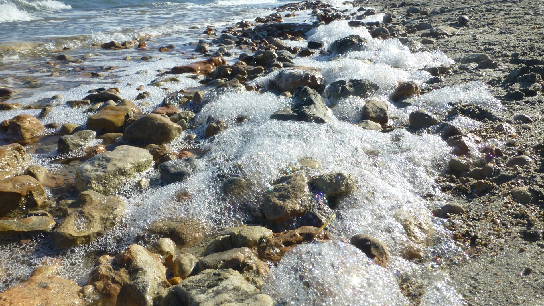 El Gobierno regional invierte en el último año cerca de un millón de euros en la mejora de saneamiento en el Mar Menor