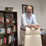 El delegado del Gobierno andaluz en Córdoba, Adolfo Molina, en su despacho.
