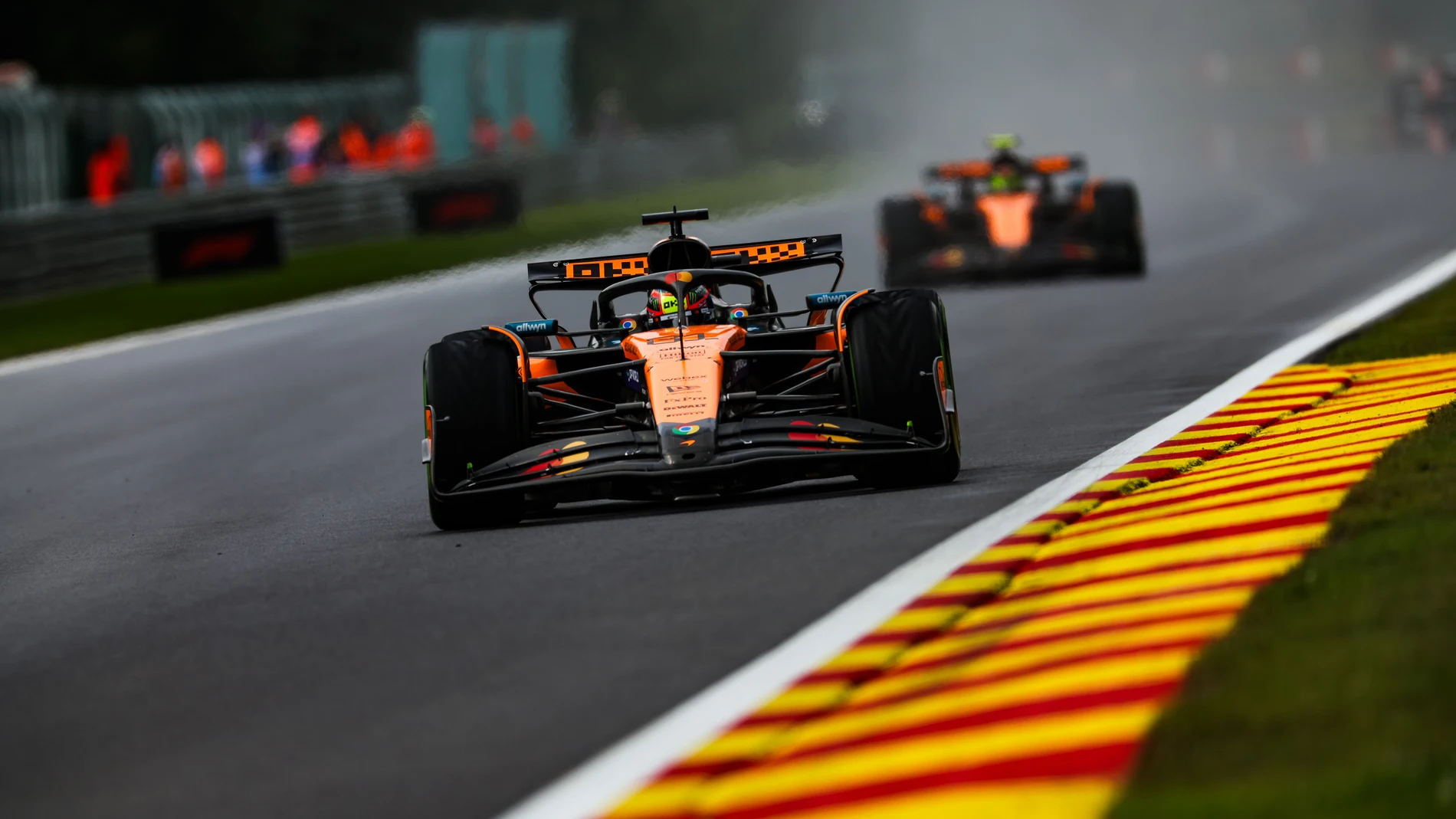 81 PIASTRI Oscar (aus), McLaren F1 Team MCL39, action during the 2025 Formula 1 Belgian Grand Prix, 13th round of the 2025 FIA Formula One World Championship from July 25 to 27, 2025 on the Circuit de Spa-Francorchamps, in Stavelot, Belgium - Photo Florent Gooden / DPPI AFP7 27/07/2025 ONLY FOR USE IN SPAIN