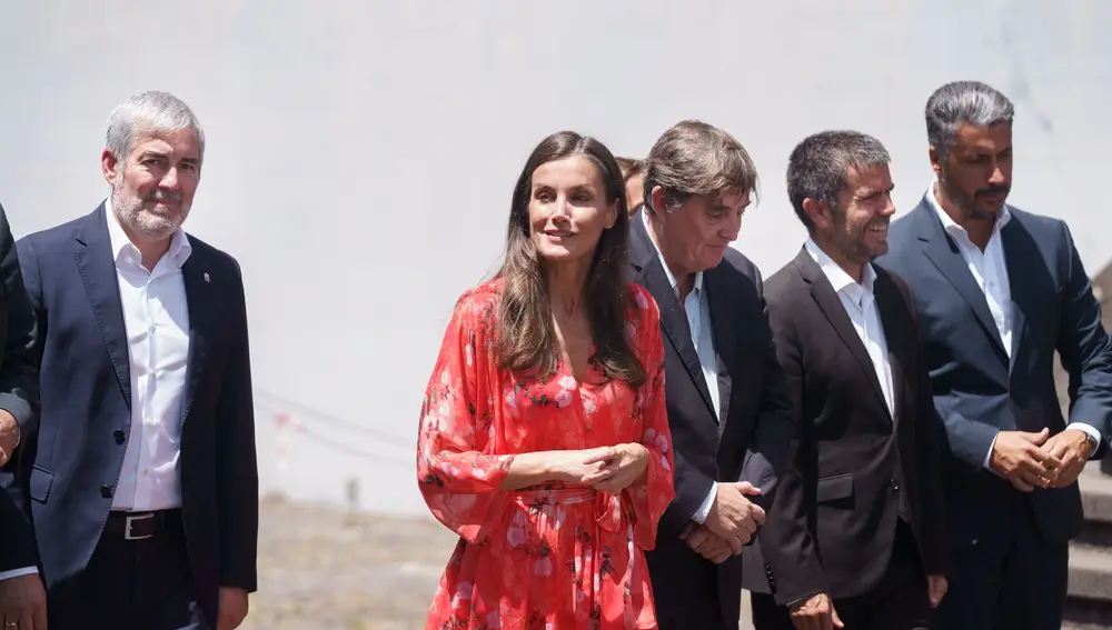 La reina Letizia asiste en Tenerife a la reunión anual de directores del Instituto Cervantes