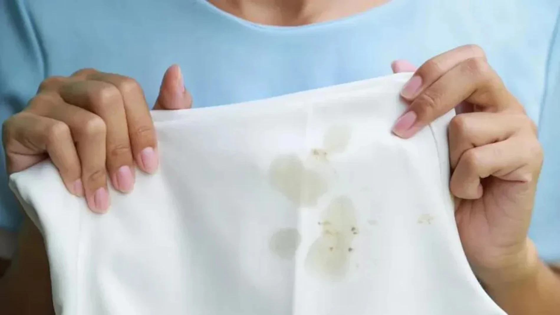 Cómo eliminar las manchas de grasa de la ropa usando sólo dos ingredientes caseros: funciona siempre