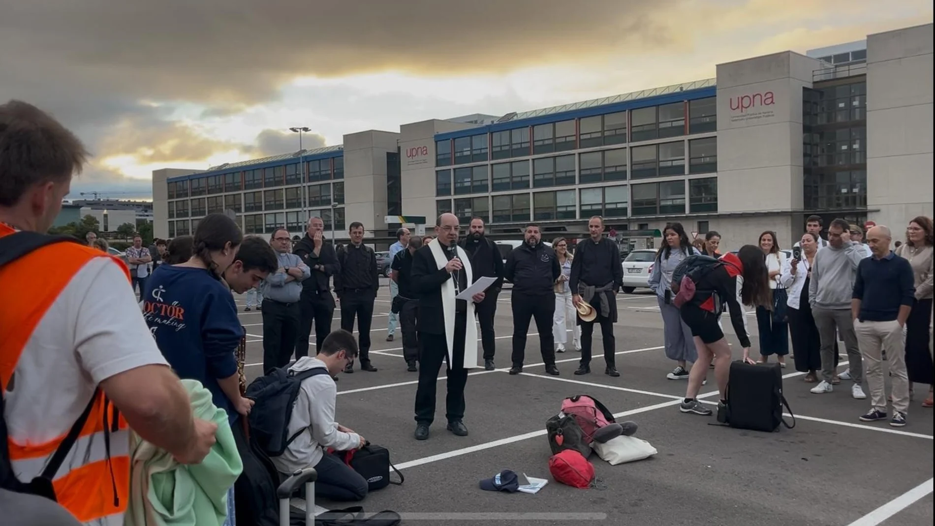 Seiscientos jóvenes parten hacia Roma desde Pamplona para ganar el Jubileo y encontrarse con el Papa León XIV