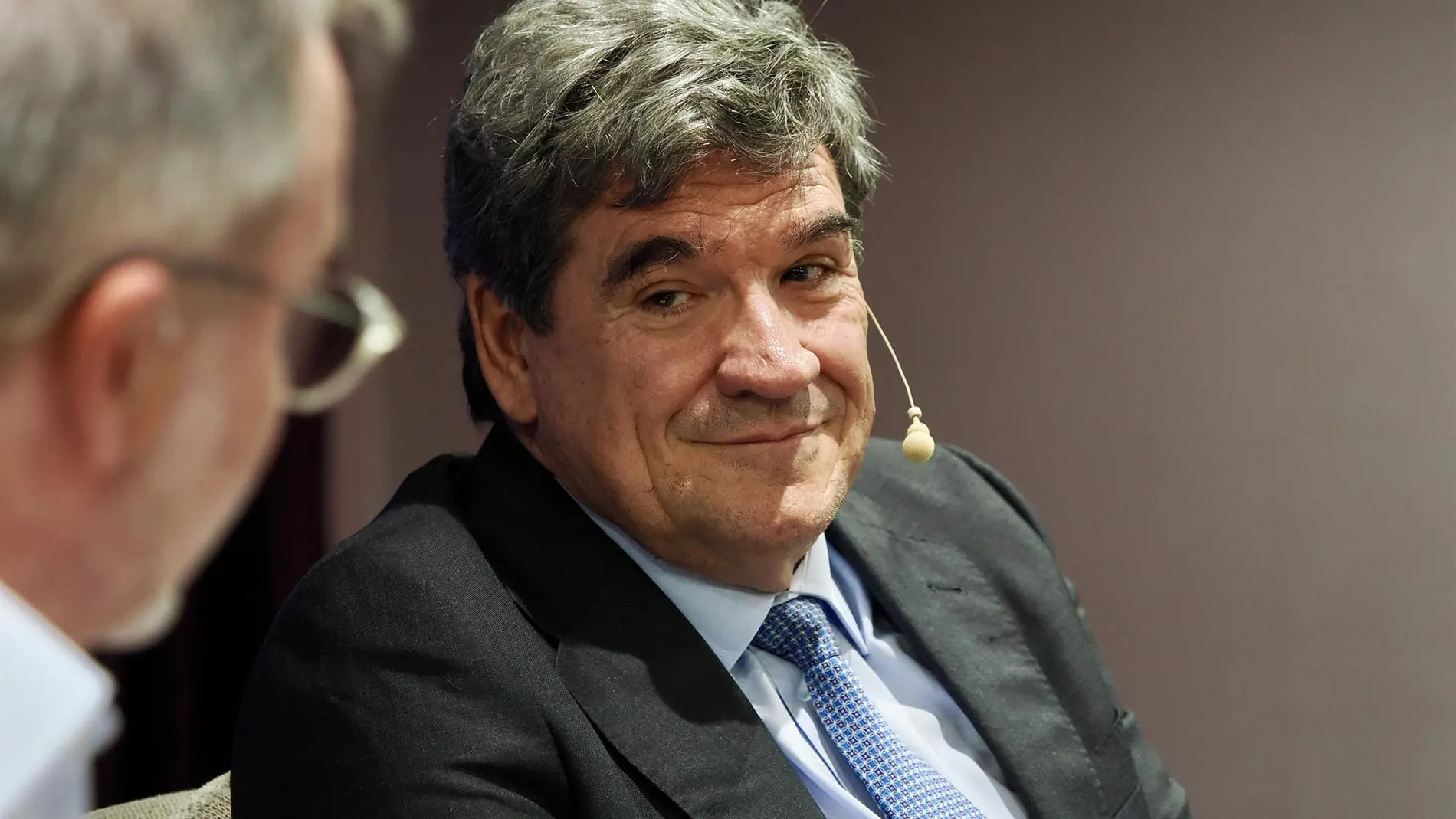 Economía.-(AMP) Escrivá prevé un efecto "moderado" de aranceles en España pero teme las cláusulas del acuerdo