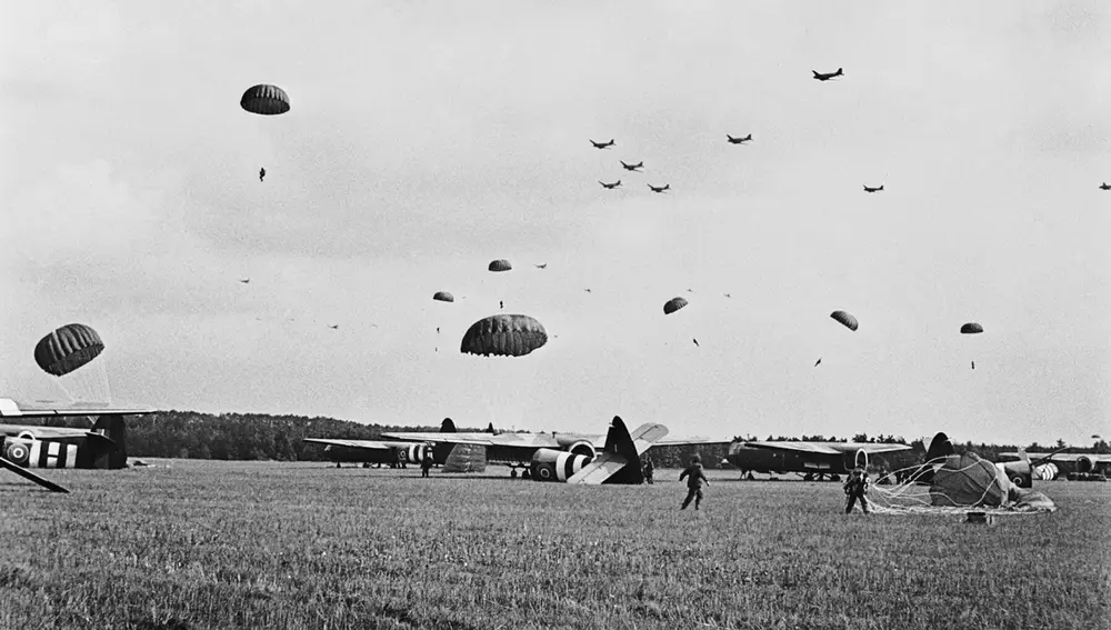 Imagen de las tropas paracaidistas británicas durante la guerra