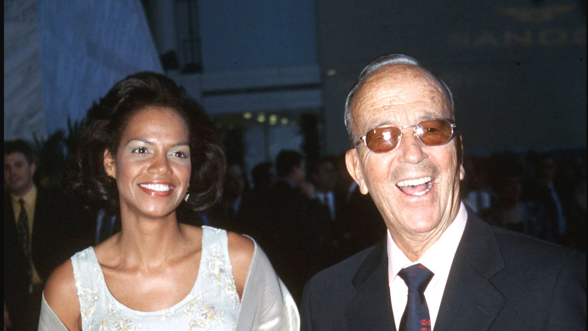 Ronna Keith y Julio Iglesias Puga