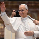 El papa pide a los 'influencers' católicos que lleven la paz a las redes sociales