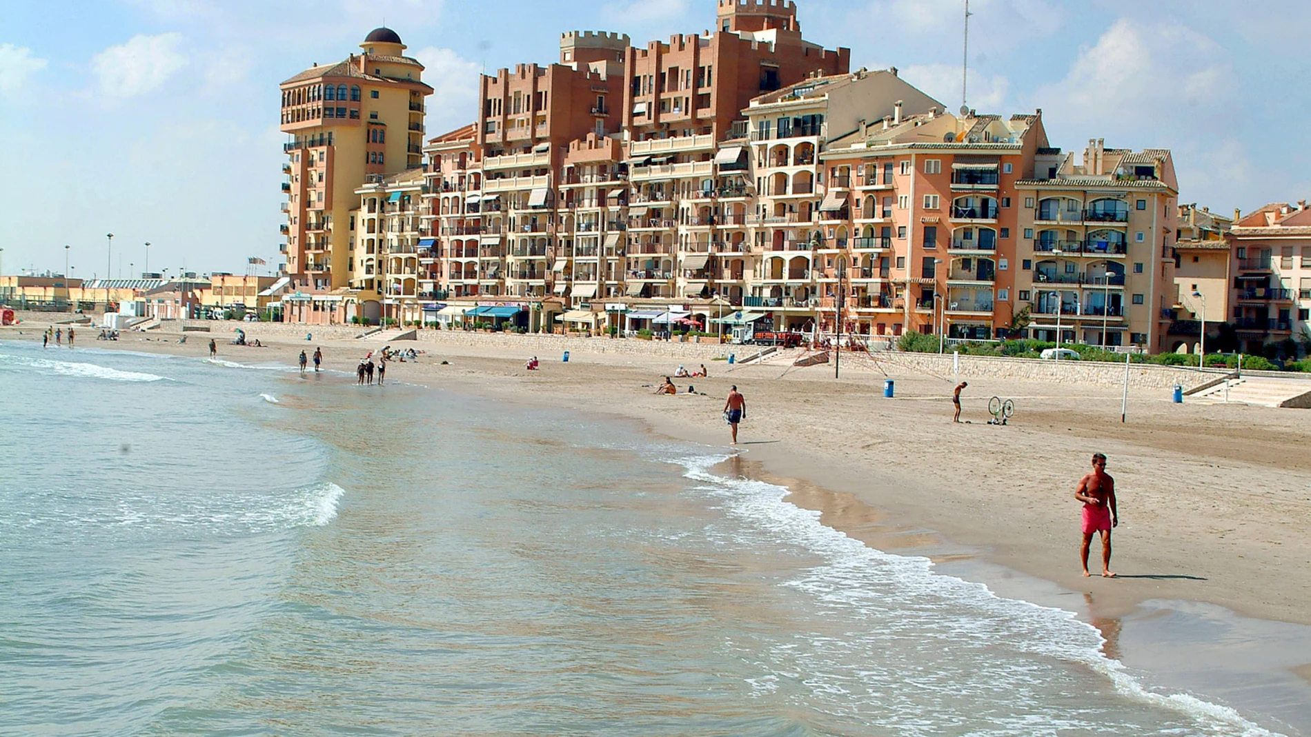Playa de Alboraia REMITIDA / HANDOUT por ALBORAIA Fotografía remitida a medios de comunicación exclusivamente para ilustrar la noticia a la que hace referencia la imagen, y citando la procedencia de la imagen en la firma 29/07/2025