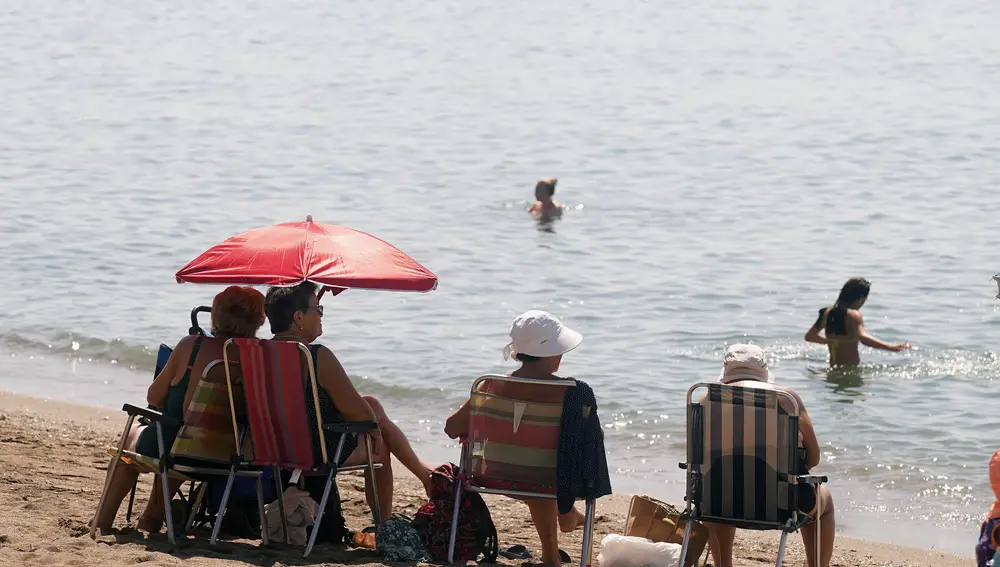 Lleno en la playa de La Malagueta (Málaga)