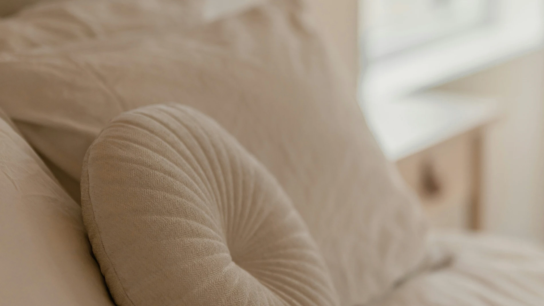 Las almohadas no deben cambiarse cada 5 meses ni al año: los expertos indican el momento exacto