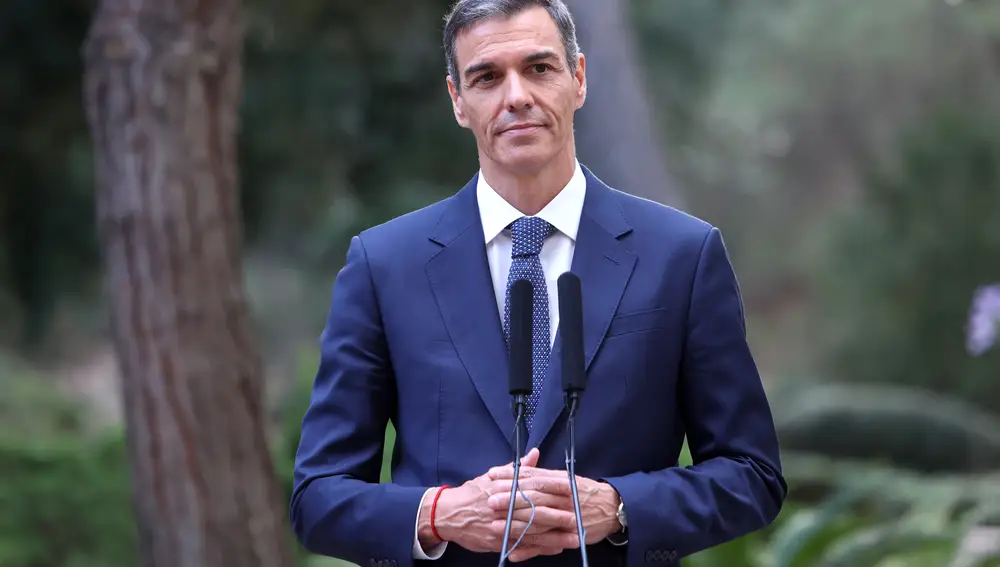 El Rey mantiene un encuentro con Pedro Sánchez en Mallorca