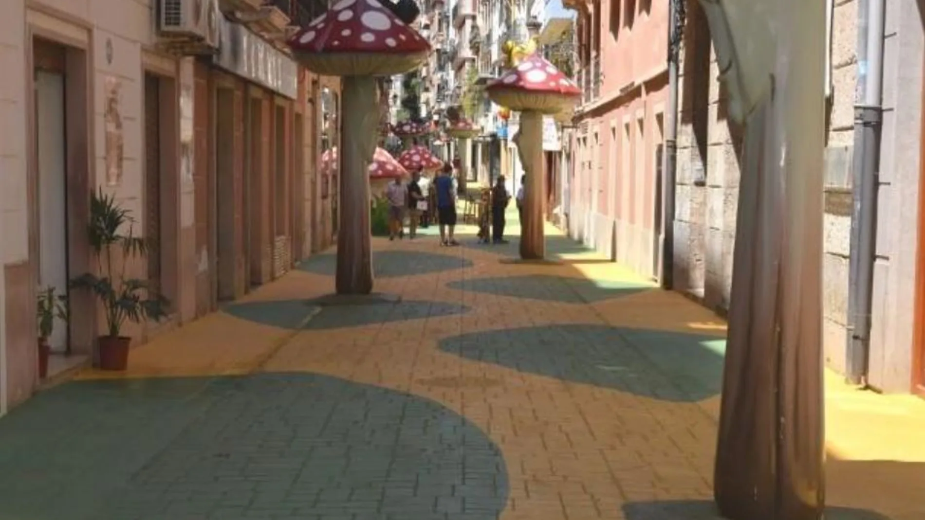 Imagen de la calle San Franscisco de Alicante, conocida como la calle de las Setas