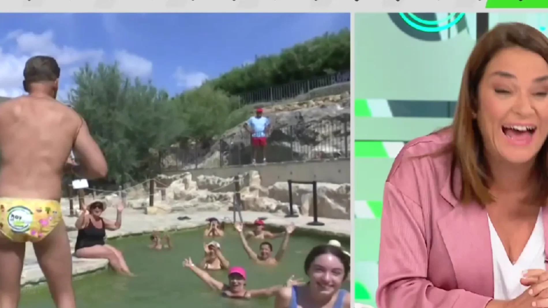Jero González, reportero de 'Hoy en Día', muestra su bañador durante el programa