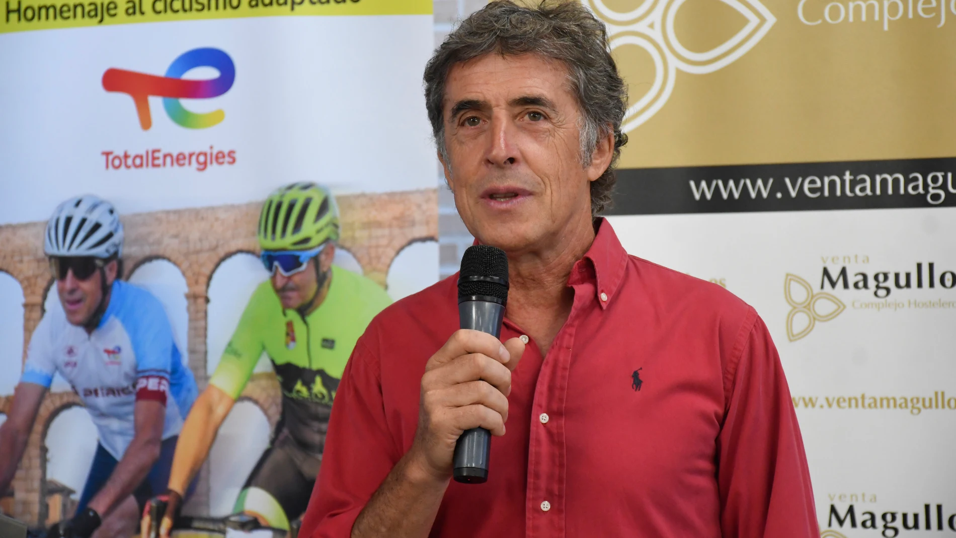 SEGOVIA, 29/07/2025.- El exciclista y ganador del Tour de Francia de 1988, Pedro Delgado, durante la presentación de la XXX Marcha Cicloturista Internacional Pedro Delgado este martes en Segovia. EFE/Pablo Martín
