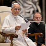 El papa pide a los 'influencers' católicos que lleven la paz a las redes sociales