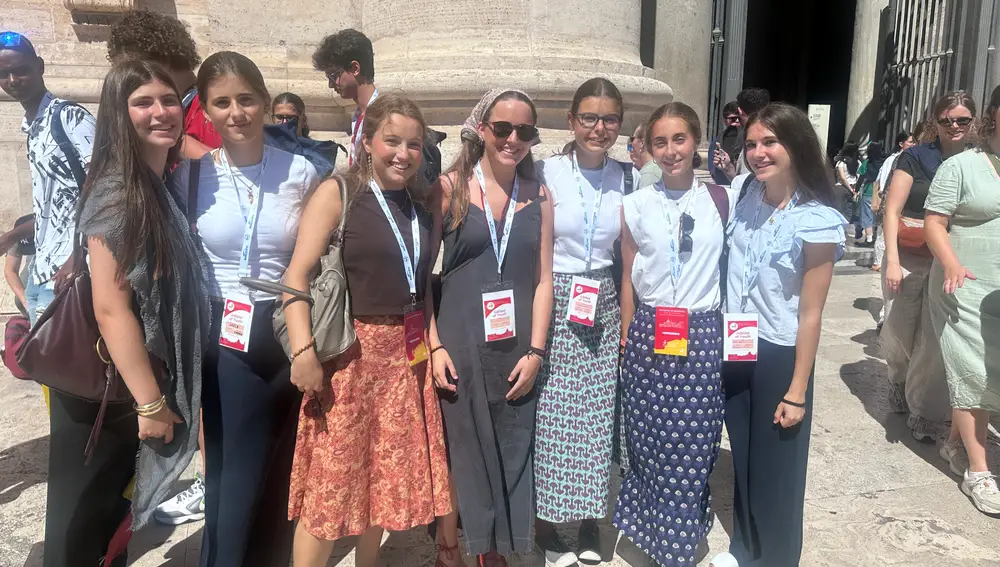 Nuria Bonet, Sofía García, Belén Blanco, Ángeles Blanco, Almudena Lefort, María Pezuela, Gala Cuartero del Movimiento Apostólico Schönstatt