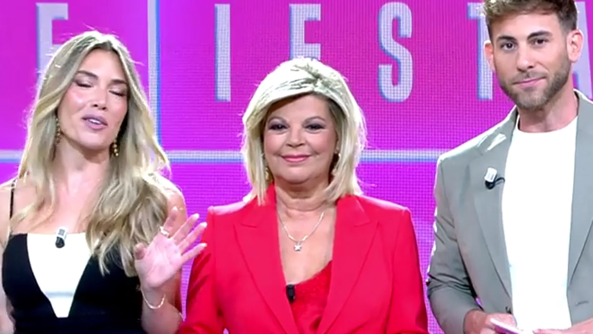 Álex Blanquer, Terelu Campos y César Muñoz en 'Fiesta'