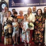 La familia del Virrey Palafox recibe el galardón junto a Yolanda de Gregorio