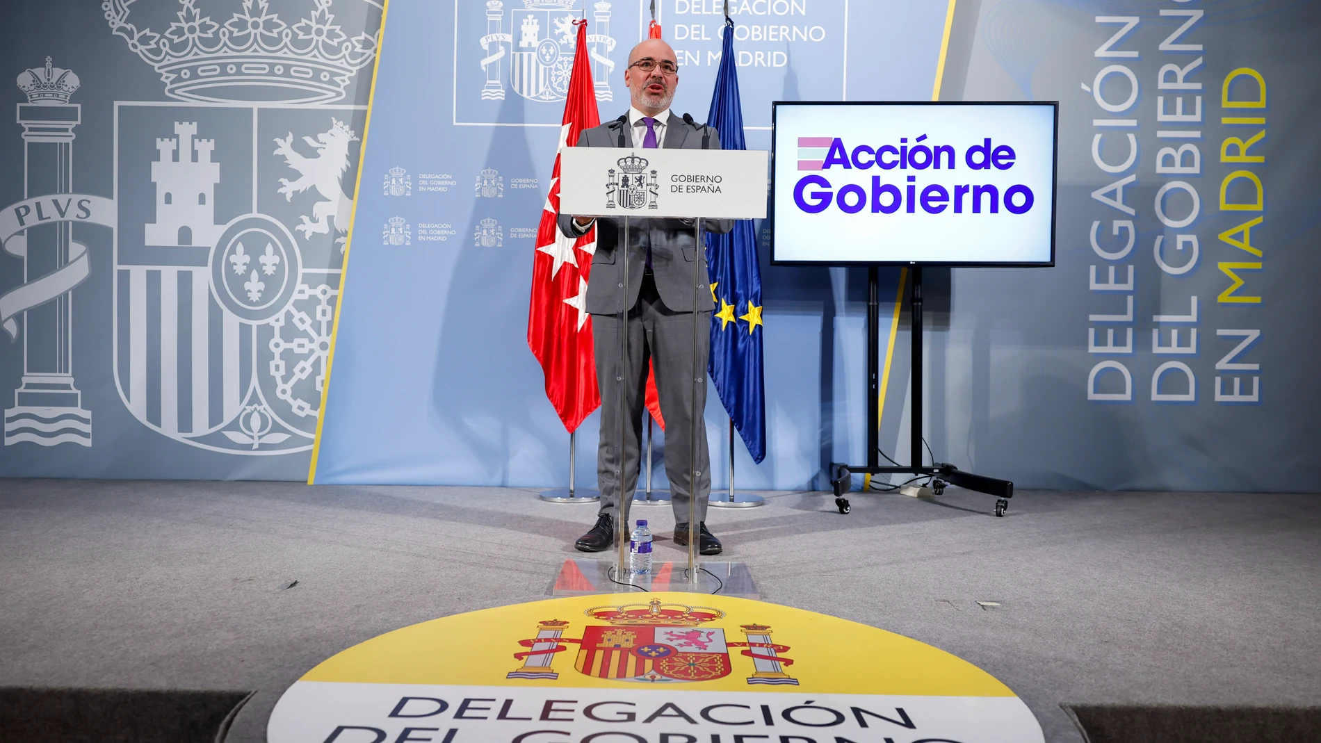MADRID, 30/07/2025.- El delegado del Gobierno en la Comunidad de Madrid, Francisco Martín, hace balance este miércoles de la actuación del Ejecutivo de Pedro Sánchez en la región en la primera mitad de 2025, repasa las principales actuaciones e inversiones, los datos de evolución de empleo, pensiones o becas, y analiza situaciones como la de la vivienda, las infraestructuras, las urgencias sociales o la violencia machista. EFE/ Mariscal