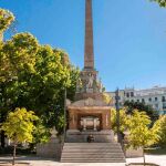 El obelisco que recuerda a los héroes