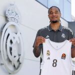 Chuma Okeke, nuevo jugador del Real Madrid