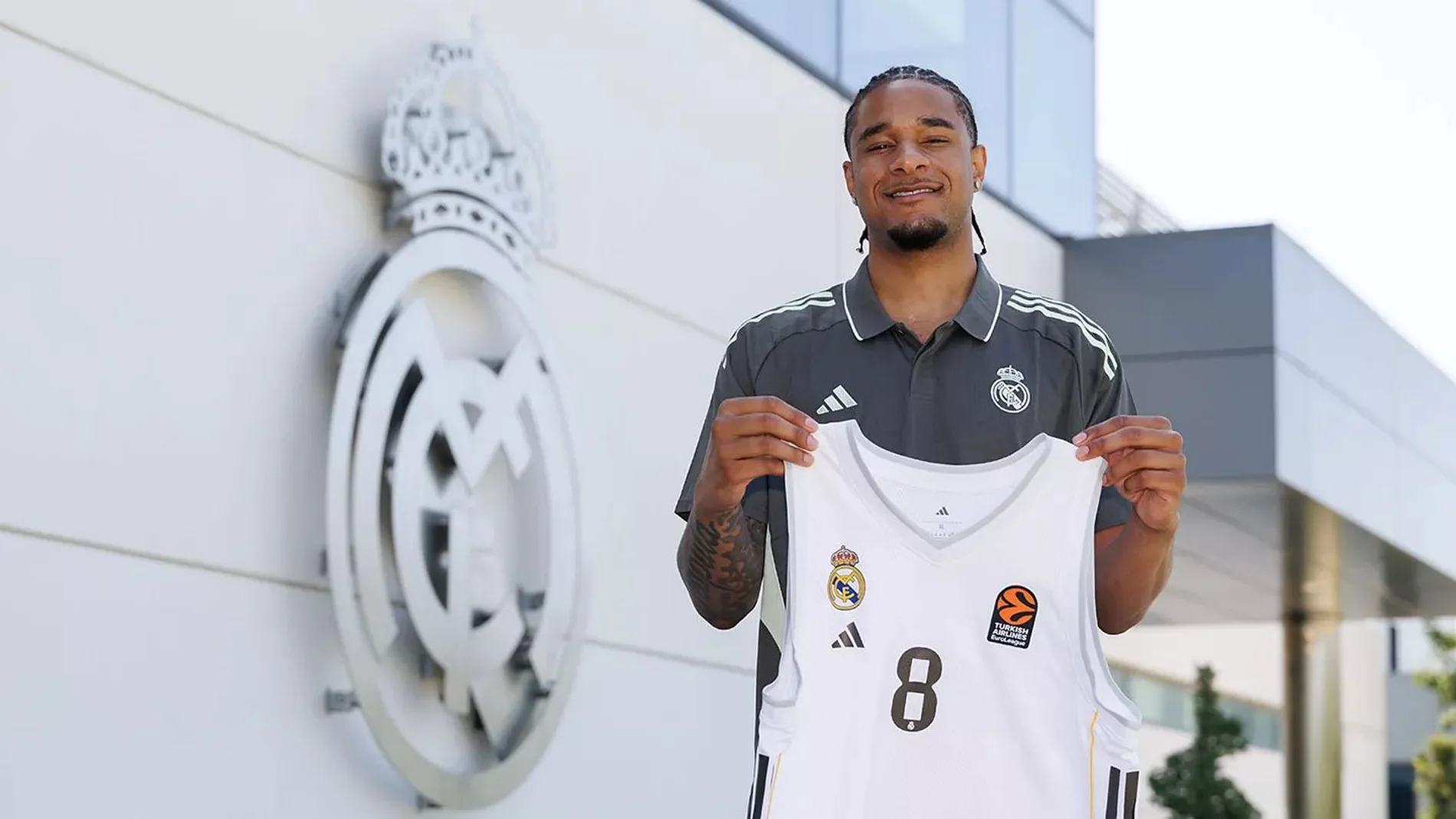 Chuma Okeke, nuevo jugador del Real Madrid