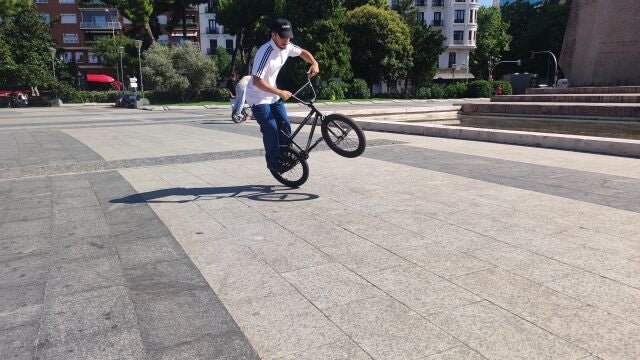 El campeón que entrena en la calle: el BMX Freestyle crece en Madrid al ritmo de la constancia