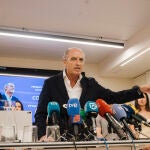 Camps presenta el equipo con el que se concurrirá en el próximo Congreso Regional del PPCV
