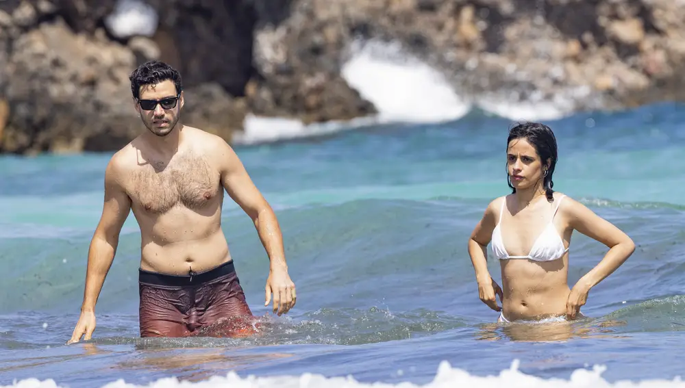 Camila Cabello y su novio en Ibiza