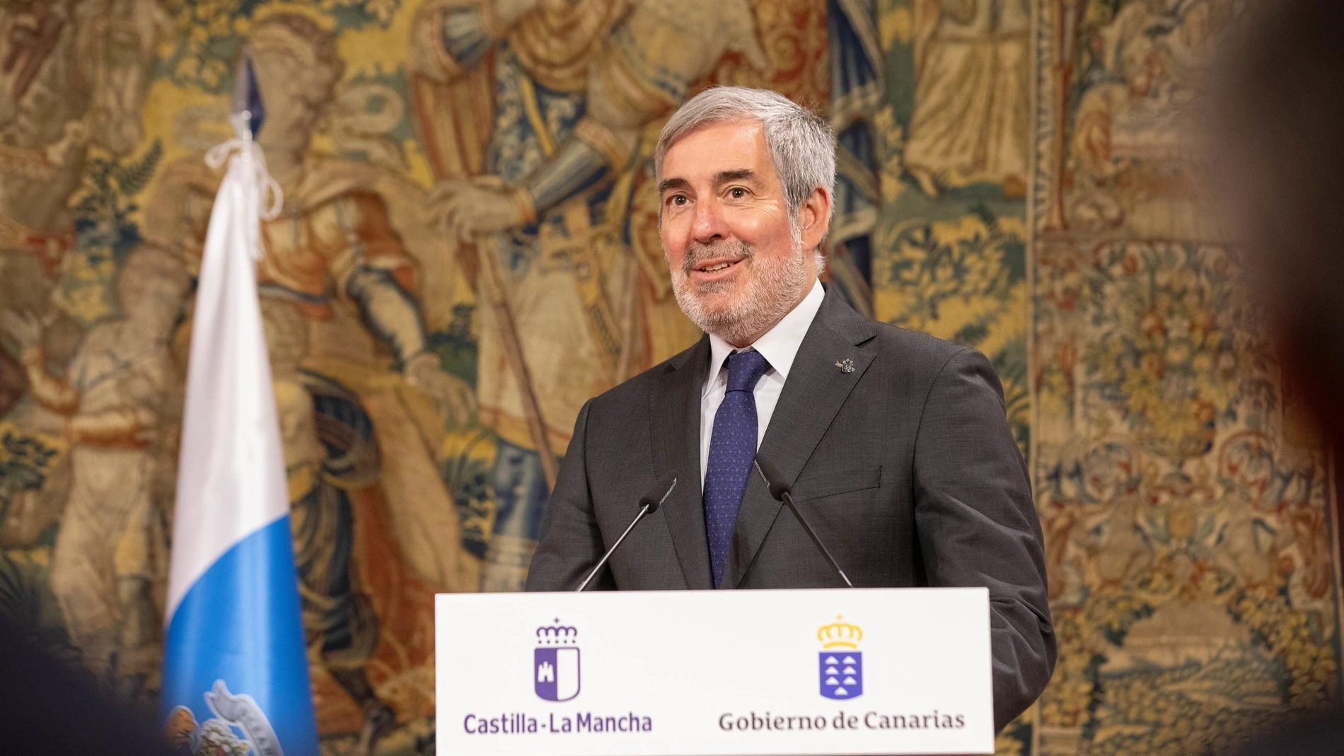 El presidente de Canarias, Fernando Clavijo REMITIDA / HANDOUT por DAVID ESTEBAN GONZALEZ Fotografía remitida a medios de comunicación exclusivamente para ilustrar la noticia a la que hace referencia la imagen, y citando la procedencia de la imagen en la firma 30/07/2025