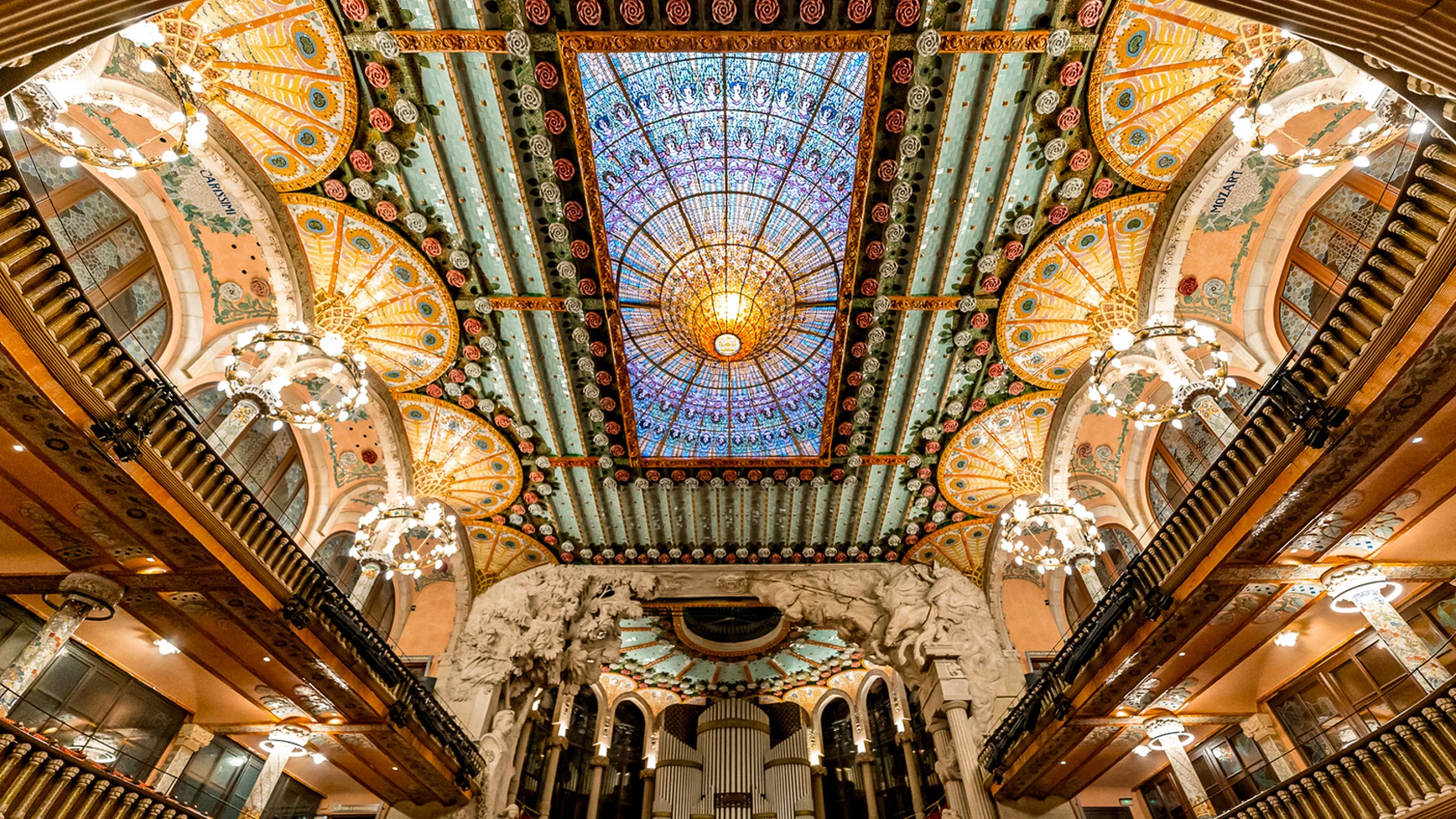 Interior del Palau de la Música Catalana en Barcelona