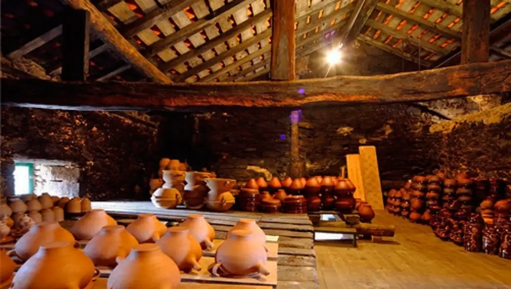 Cerámicas de barro hechas en Buño