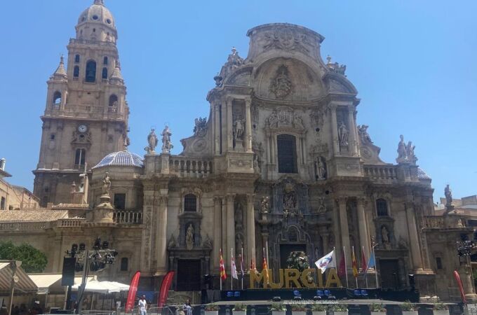 MURCIA.-Murcia figura entre los 30 destinos del mundo más buscados por españoles junto a otras 16 ciudades españolas