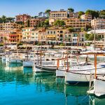 Plazas libres, terrazas vacías y despidos en Mallorca: el inesperado verano en Sóller
