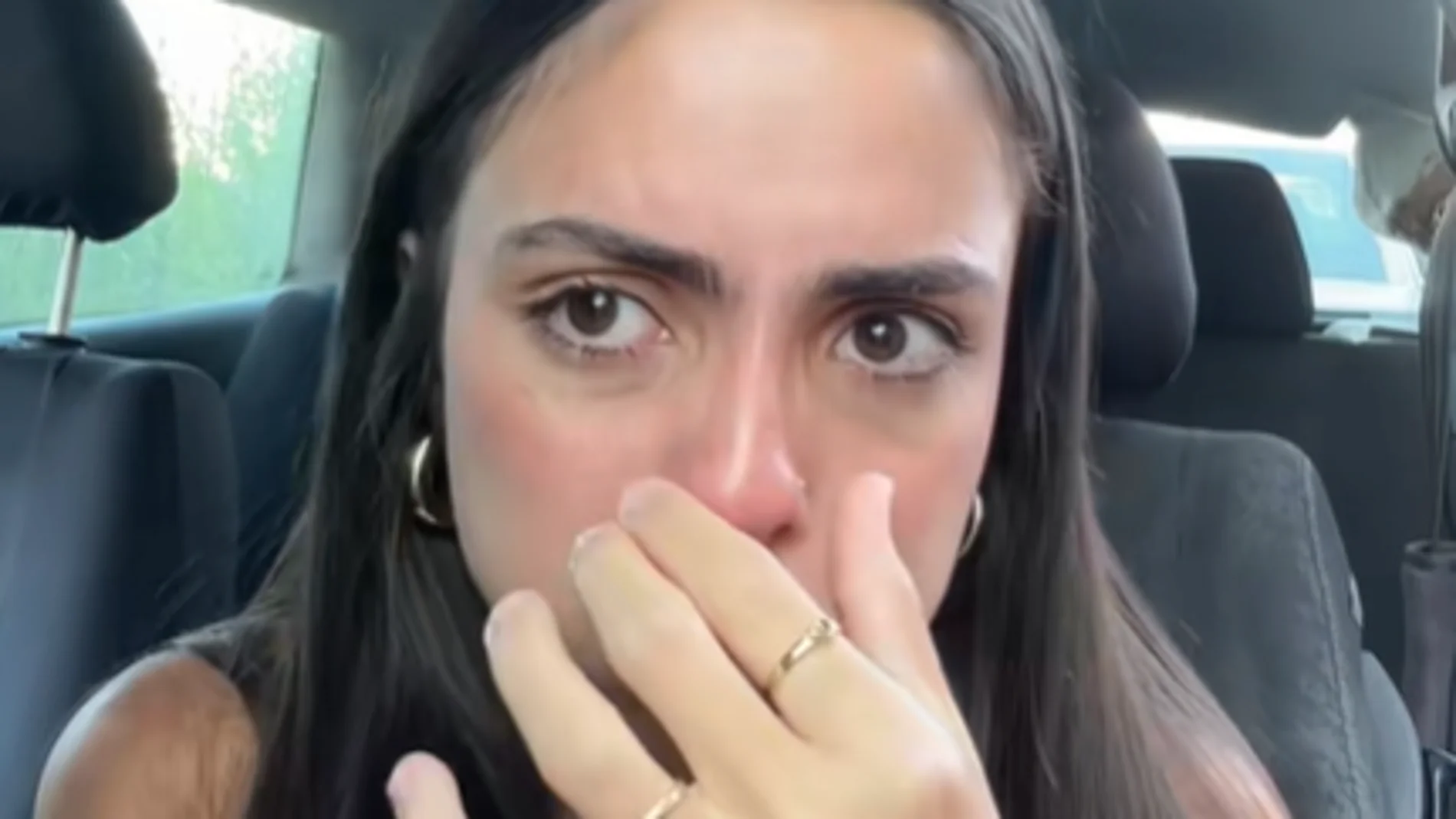 Momento en el que se derrumba explicando lo ocurrido