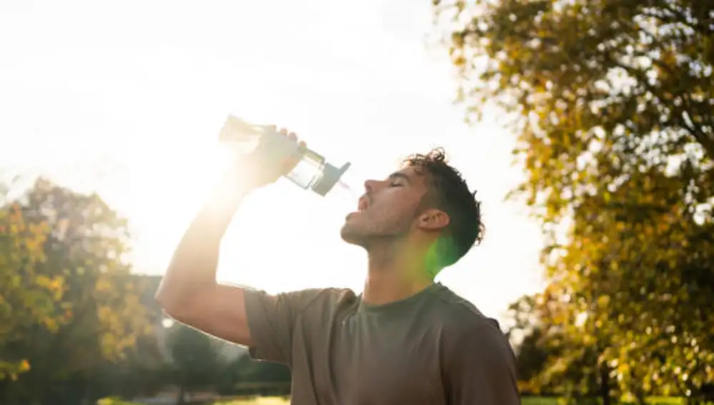 La AEMET avisa: el calor se dispara y el viento golpeará con fuerza en estas zonas de España